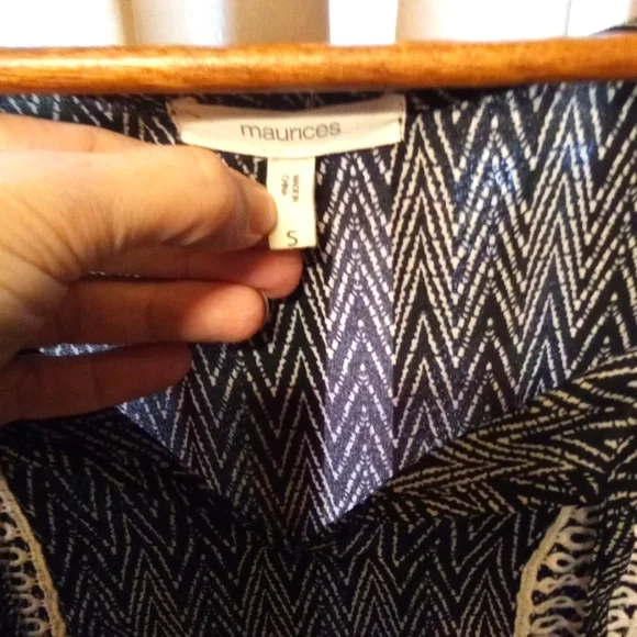 Maurice's oversized dressy tunic. - Picture 6 of 6